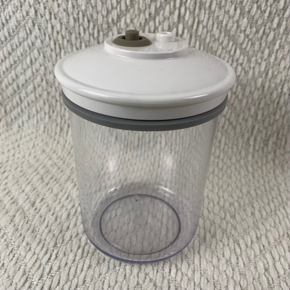 Snail Food Saver Other - Snail Food Saver Canister Vacuum Seal Storage Container w/ Lid KY-114 Small 25oz